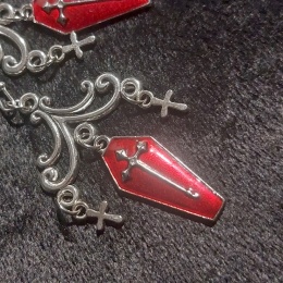 Scarlett Tomb Earrings