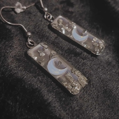 Shattered Moonlight Earrings